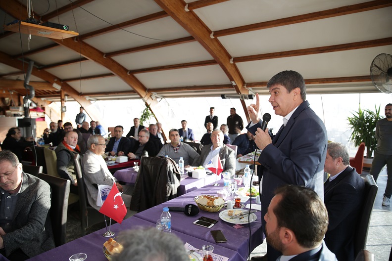 Başkan Türel Karadenizli iş adamlarına Antalya’nın yatırımlarını anlattı